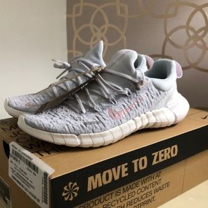 Women’s Nike free 5.0 new